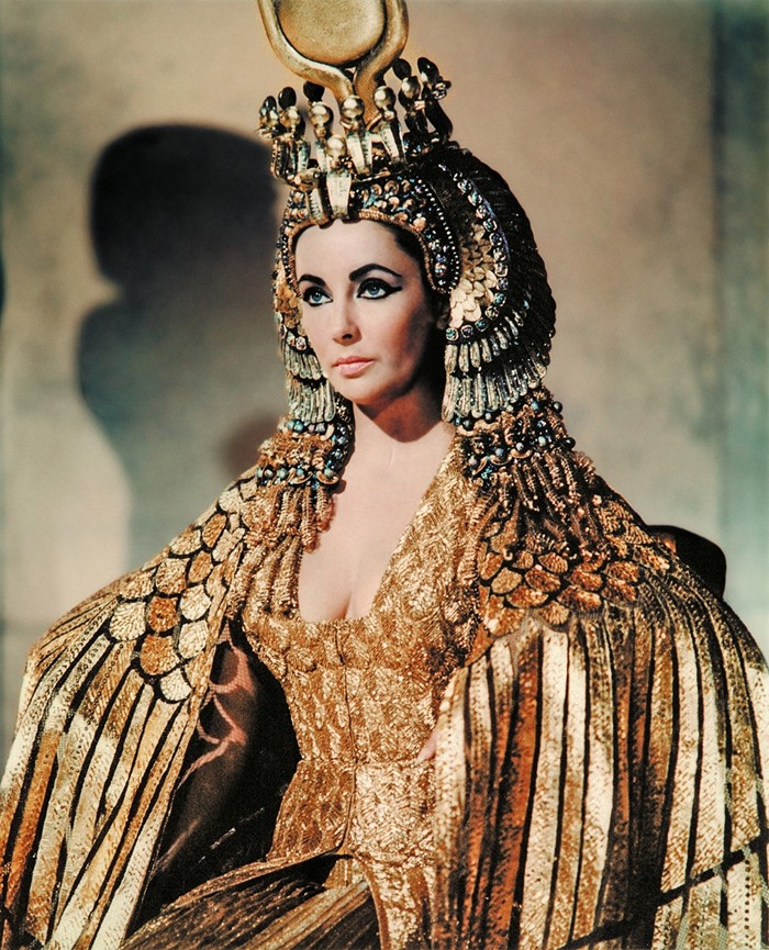 costume-wild-Cleopatra-Liz