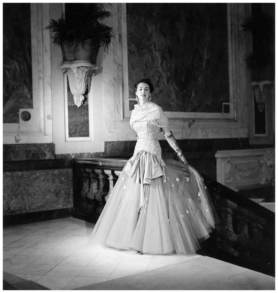 model-in-tulle-and-lace-evening-gown-by-jean-dessc3a8s-photo-by-willy-maywald-paris-1950